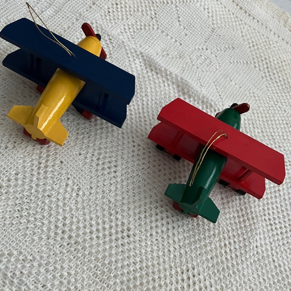 Colorful Biplane Ornament Set. - Picture 4 of 5